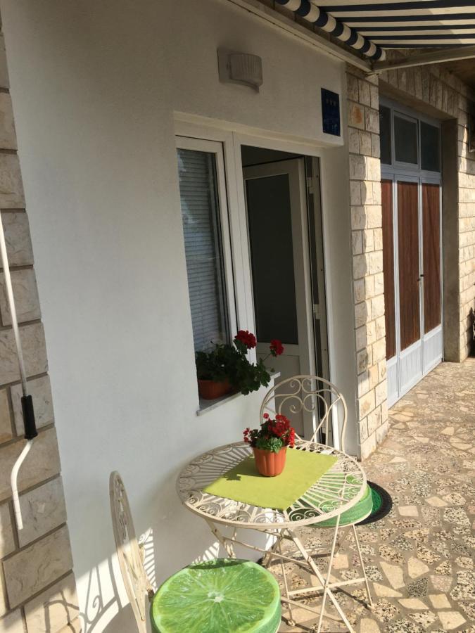 Studio Apartman Jojo Apartman Zengg Kültér fotó