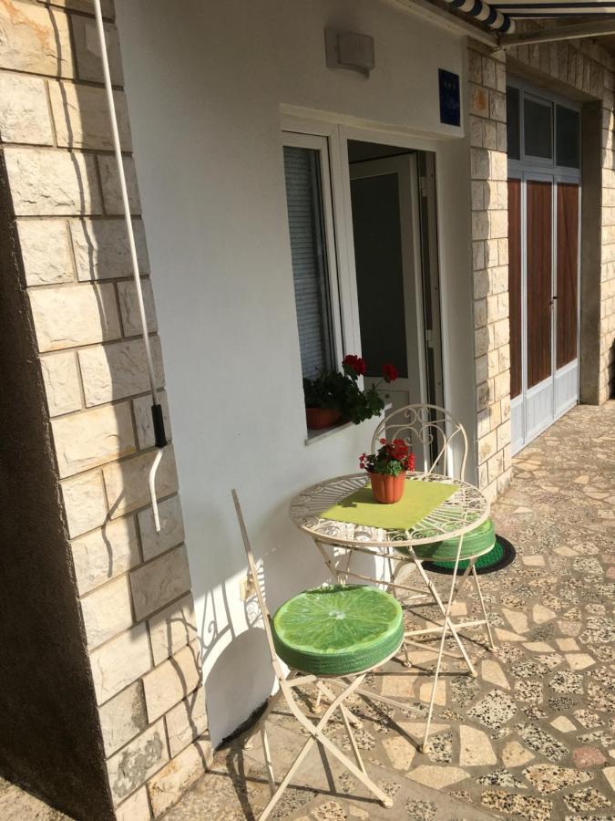 Studio Apartman Jojo Apartman Zengg Kültér fotó