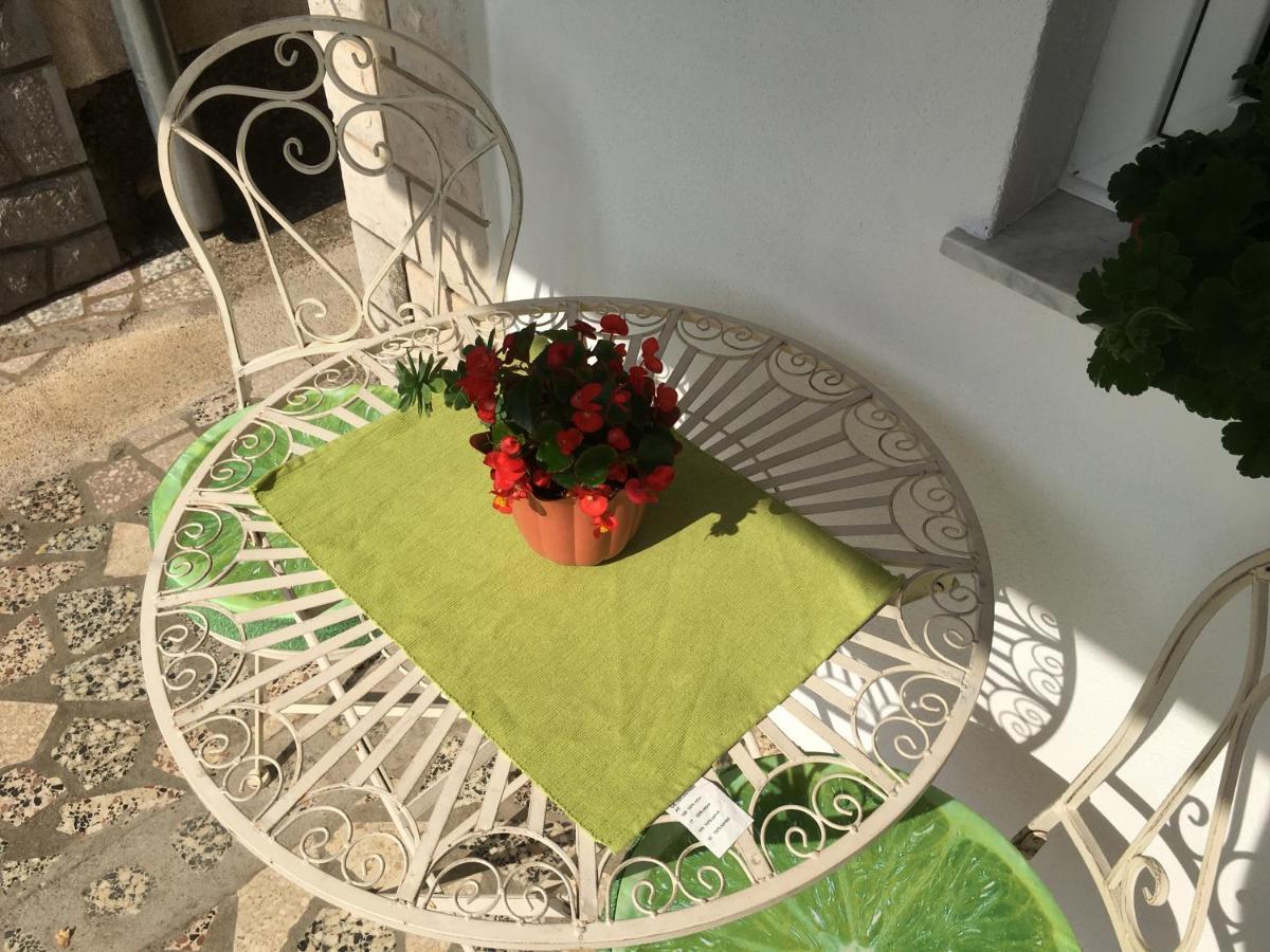 Studio Apartman Jojo Apartman Zengg Kültér fotó