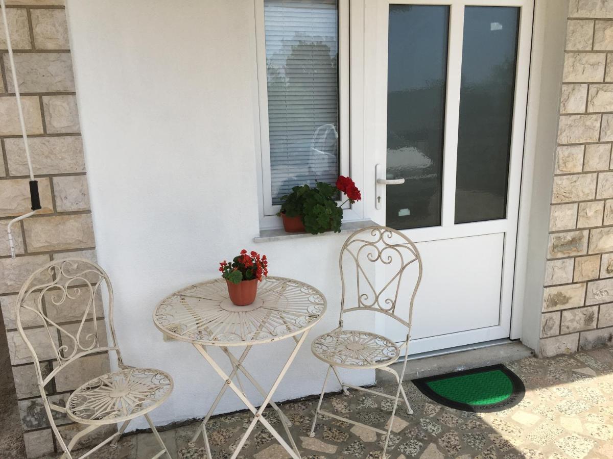 Studio Apartman Jojo Apartman Zengg Kültér fotó