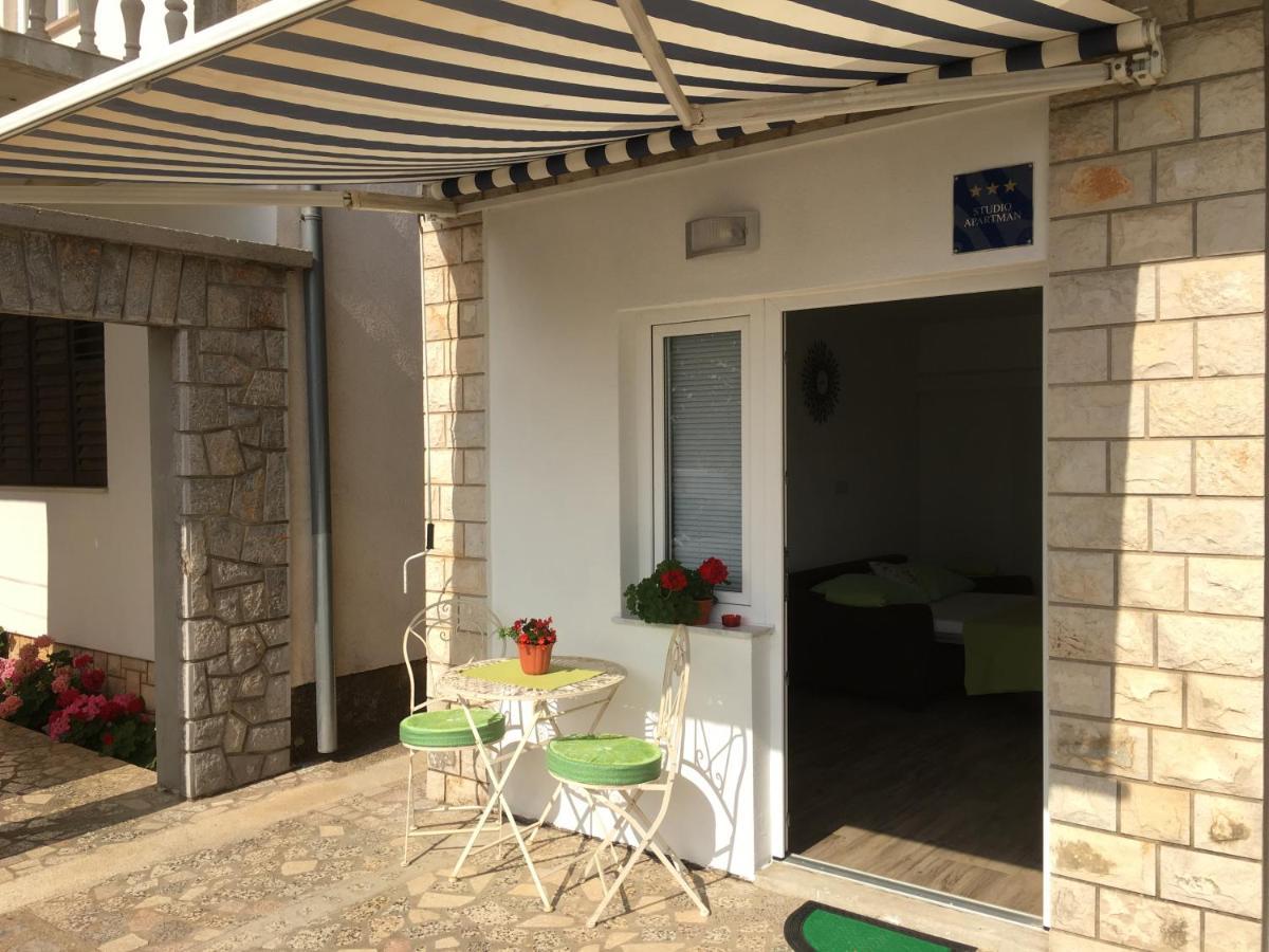 Studio Apartman Jojo Apartman Zengg Kültér fotó